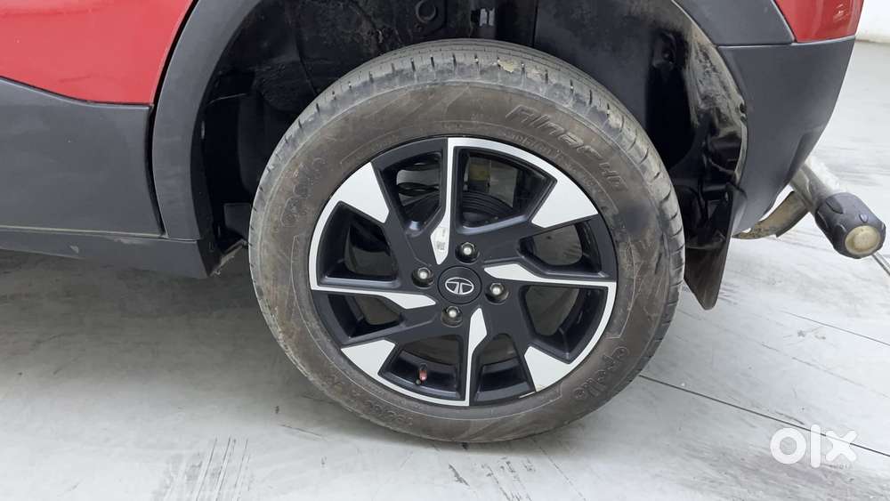 Tata Punch Creative Flagship Dual Tone Mt, 2023, Petrol