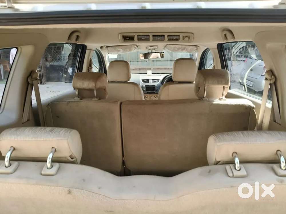 Maruti Suzuki Ertiga Lxi 2013