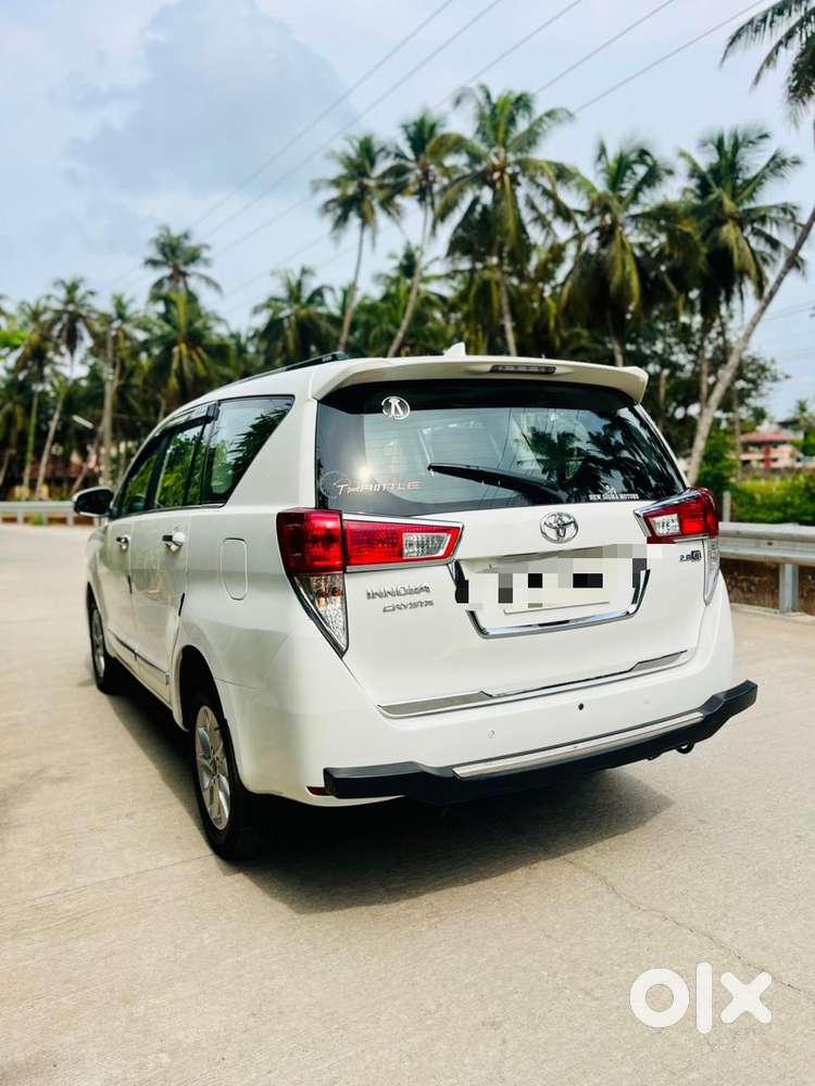 Toyota Innova Crysta 2.8 Gx At, 2016, Diesel