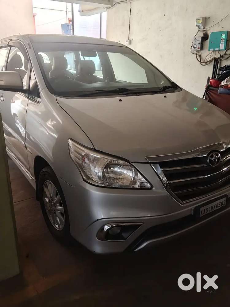 Toyota Innova 2013 Diesel 95000 Km Driven