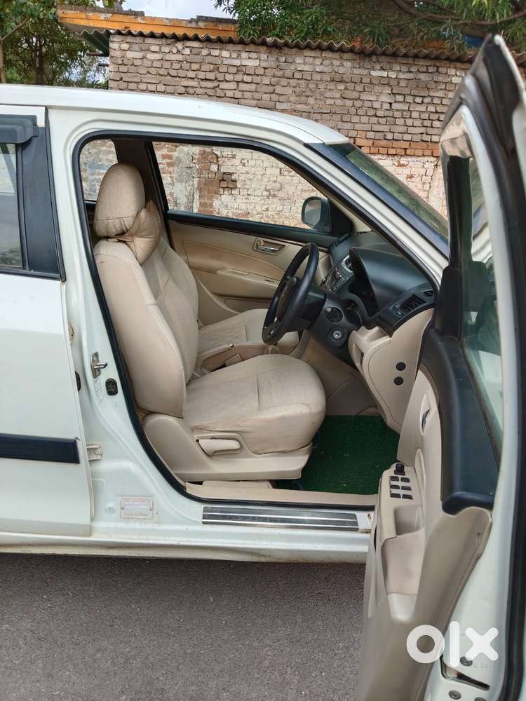 Maruti Suzuki Swift Dzire Vxi Optional, 2017, Petrol