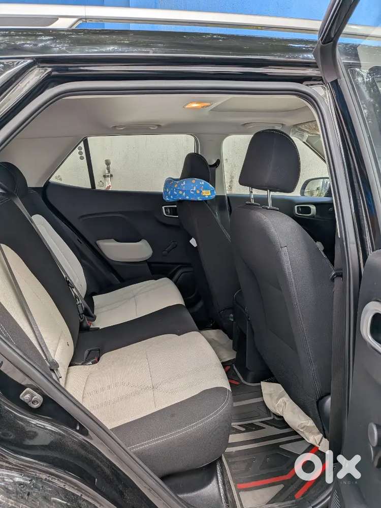 Hyundai Venue E Plus Petrol 2025