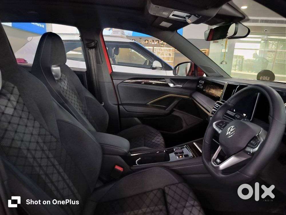 Volkswagen Tiguan R-line 320nm, 2025, Petrol