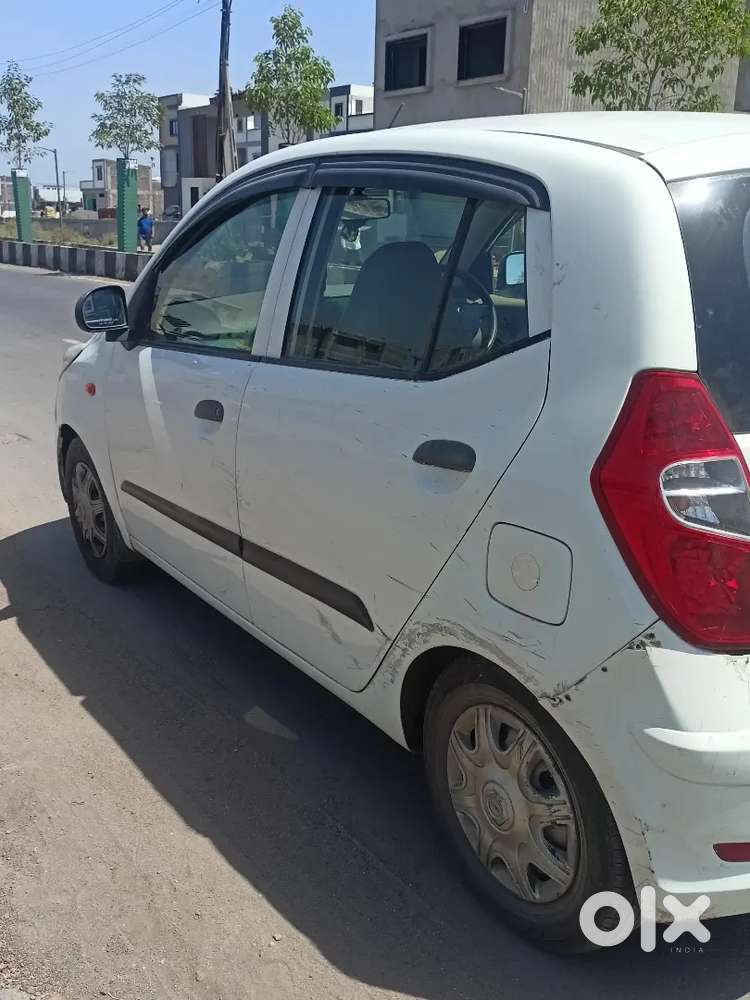 Hyundai I10 2011 Cng & Petrol 86000 Km Driven