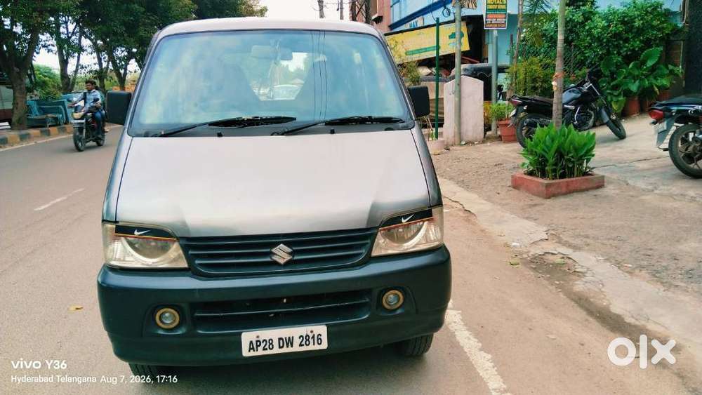 Maruti Suzuki Eeco Smiles 7 Seater Standard, 2013, Cng & Hybrids
