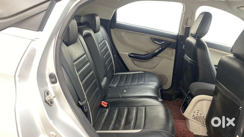 Tata Nexon 1.2 Revotron Xza Plus, 2020, Petrol