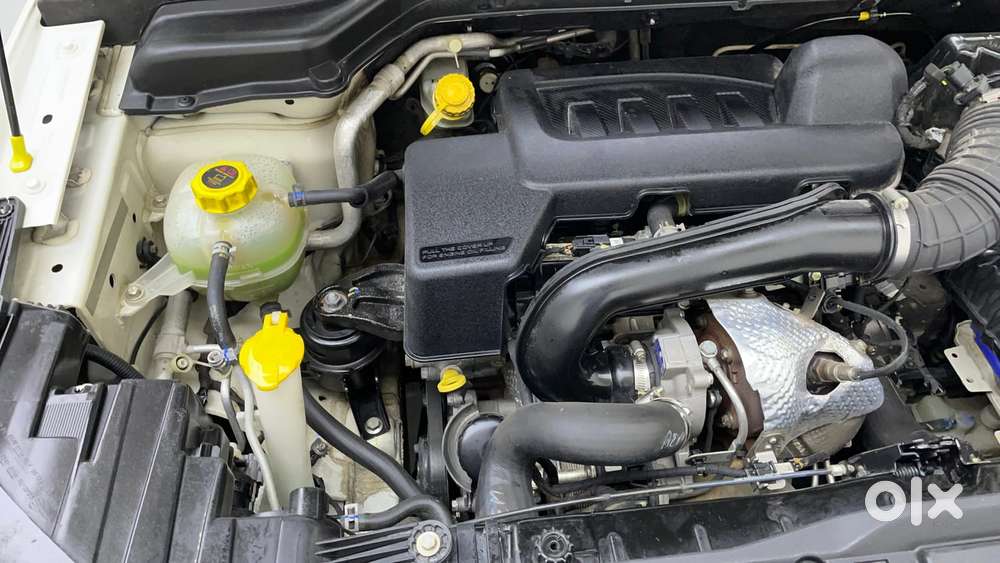 Mahindra Xuv300 W8 (o) 1.5 Diesel Amt, 2021, Diesel