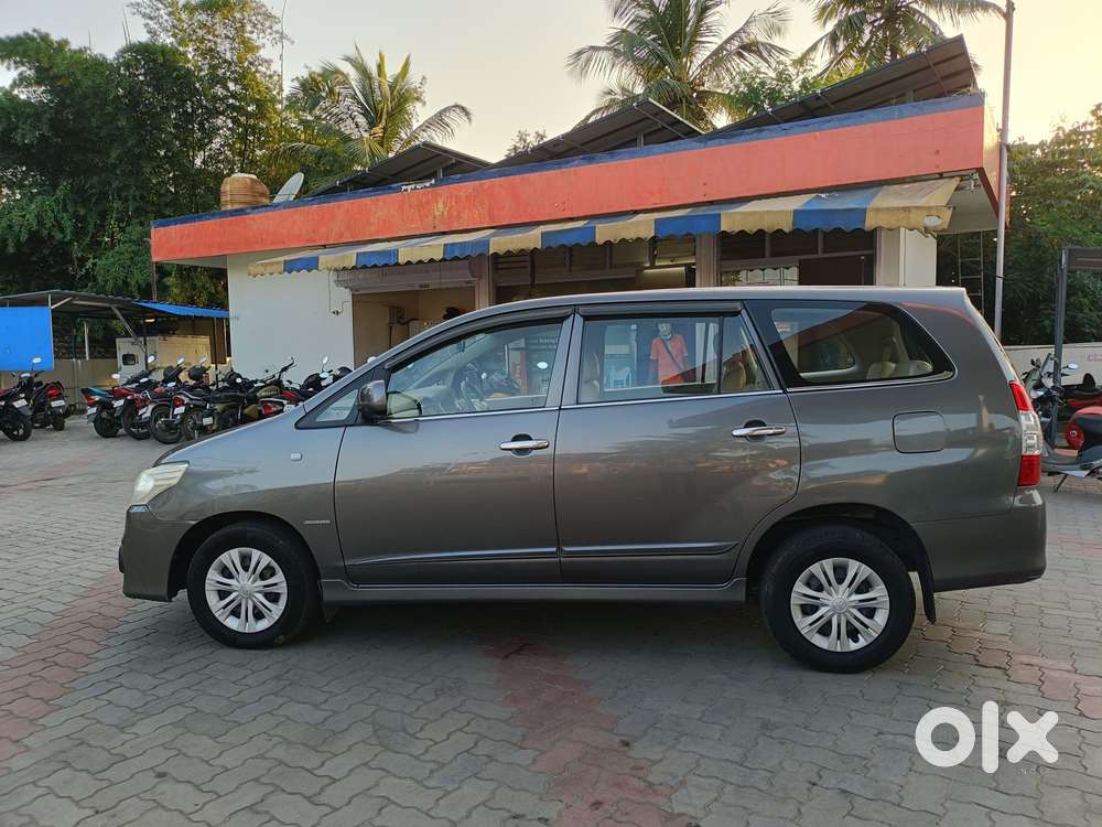 Toyota Innova 2.5 Gx (diesel) 7 Seater Bs Iv, 2014, Diesel