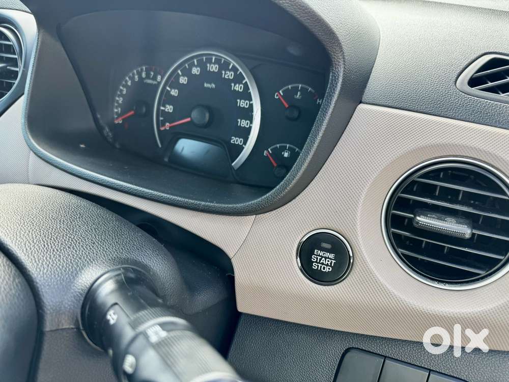 Hyundai Grand I10 At Sportz, 2014, Petrol