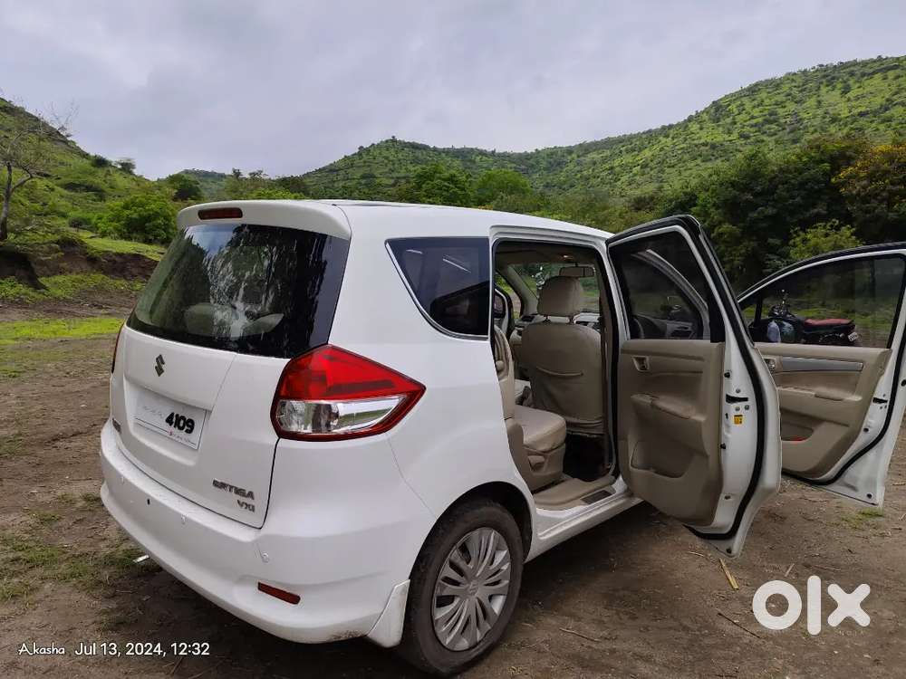 Maruti Suzuki Ertiga 2015 Cng & Hybrids 194744 Km Driven