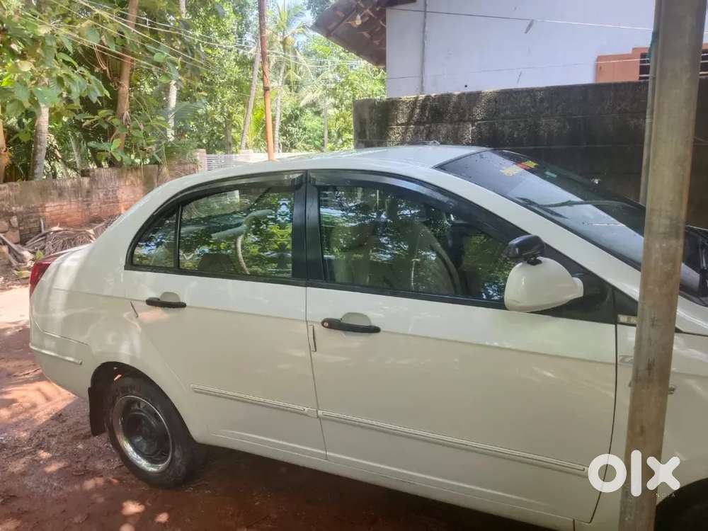 It's  A Neat And Clean Vehicle, Engine 100 Percent,power Steering,
