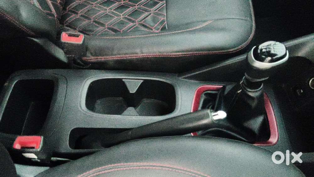 Nissan Magnite 1.0 Xv Red Edition, 2022, Petrol