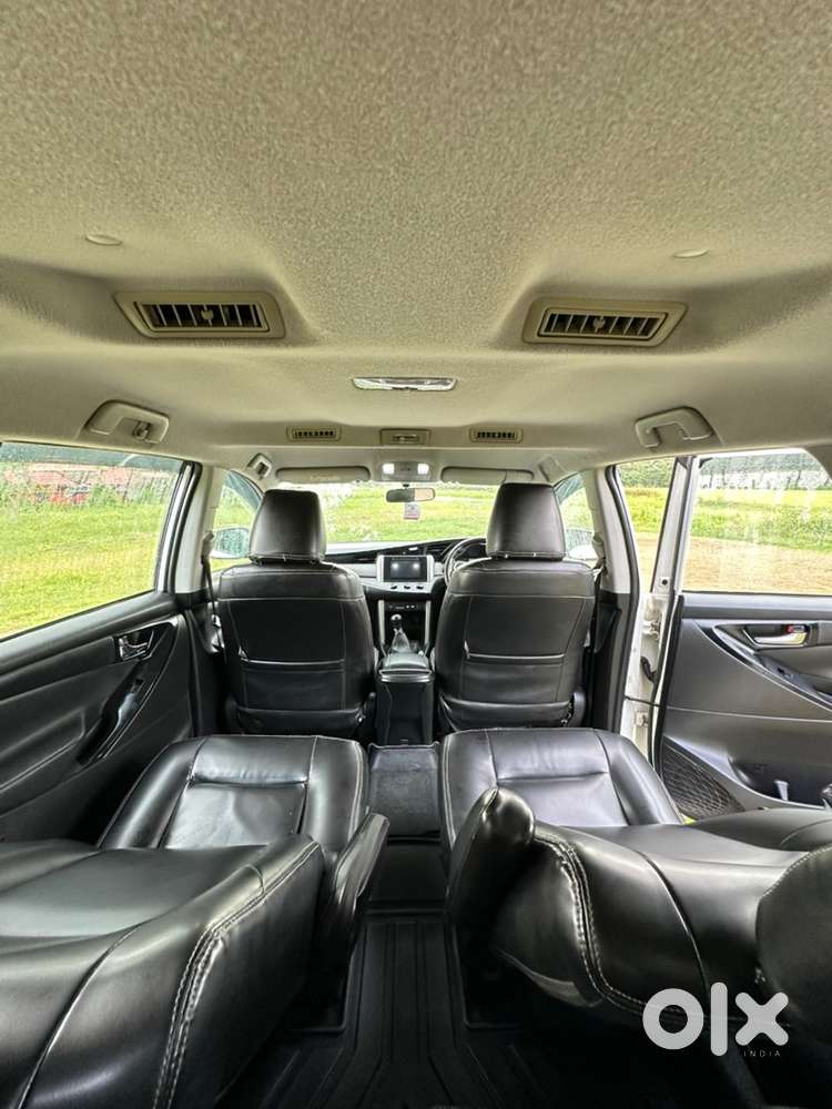 Toyota Innova Crysta 2019