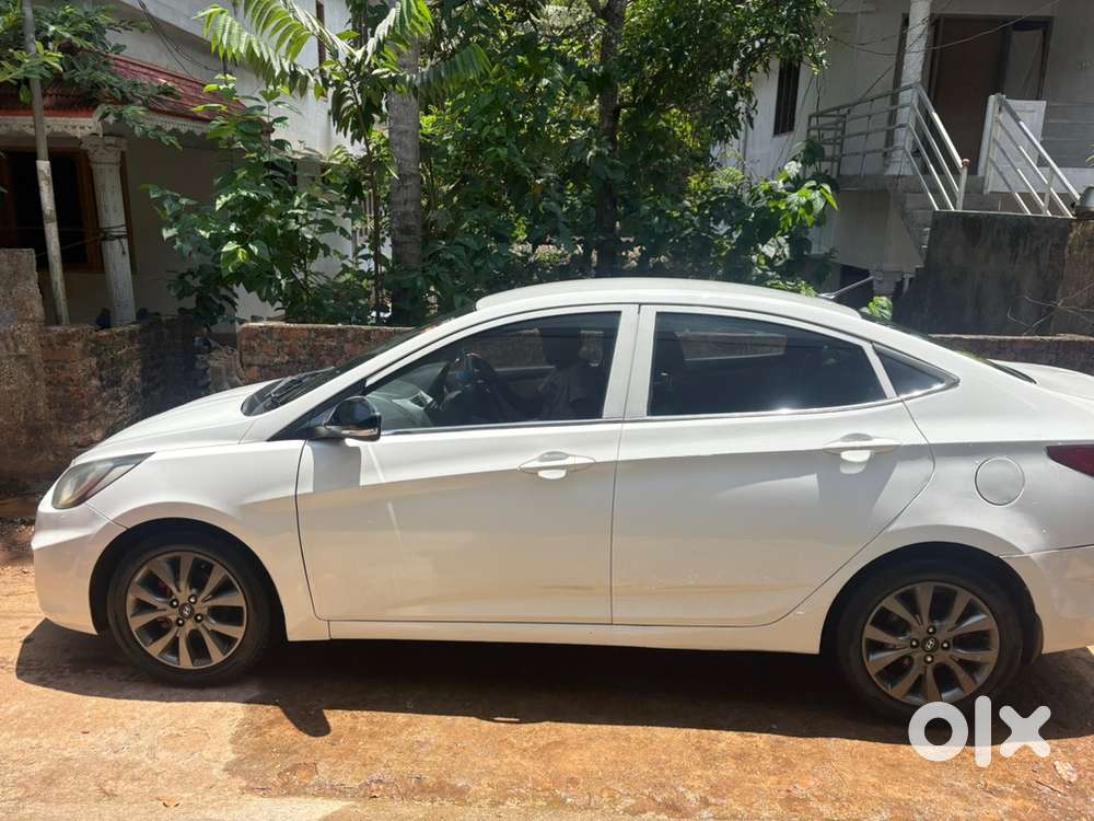 Hyundai Verna Petrol 2015