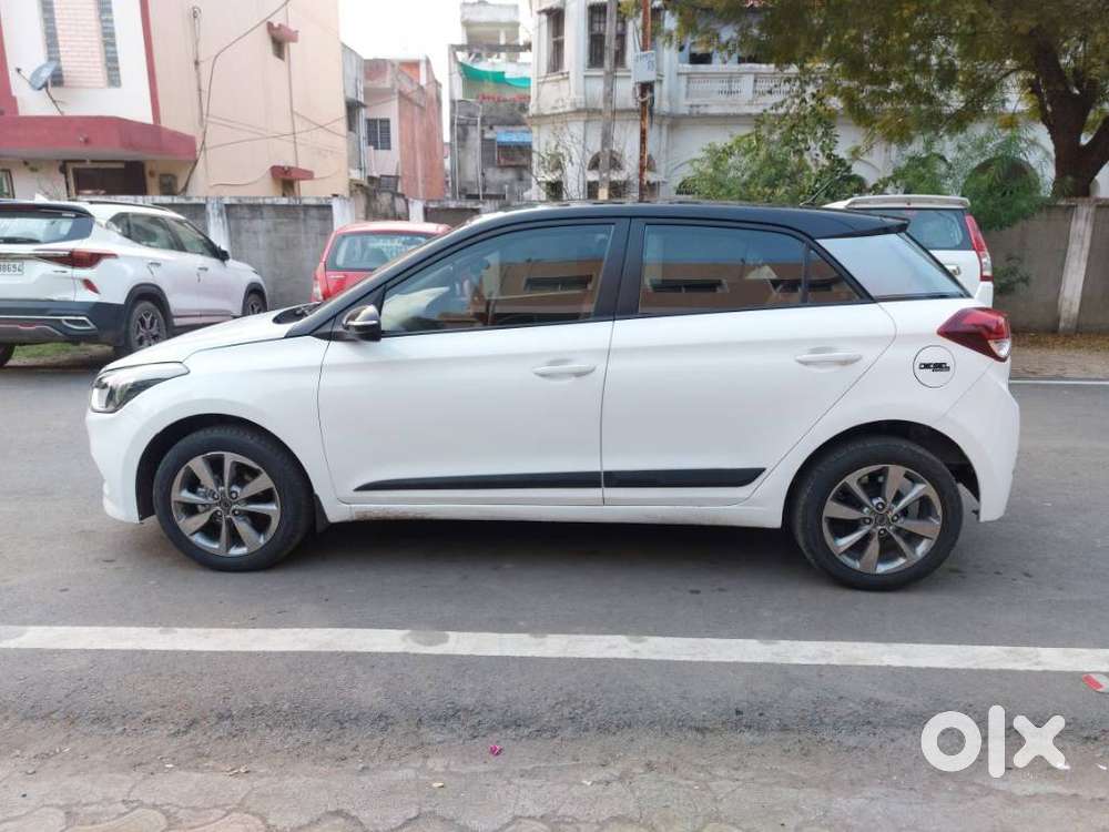 Hyundai I20 Sportz Plus Dual Tone, 2015, Diesel