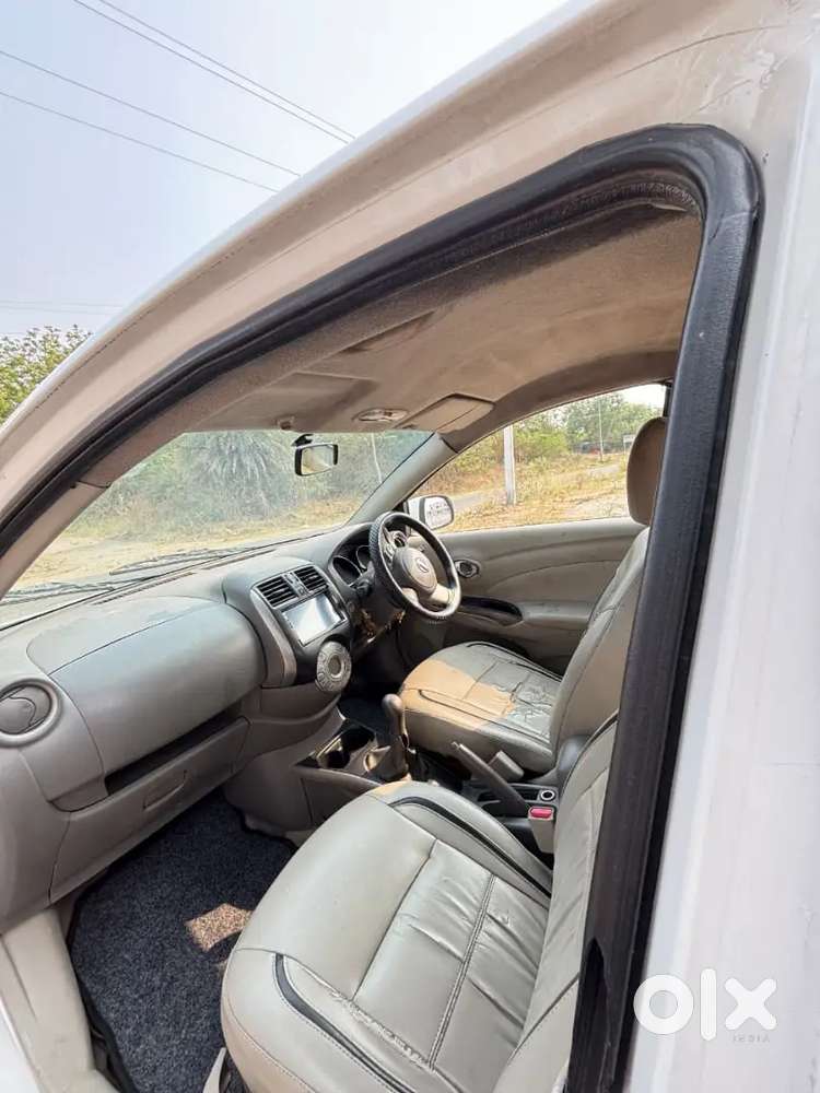 Nissan Sunny 2012 Model Top End Version