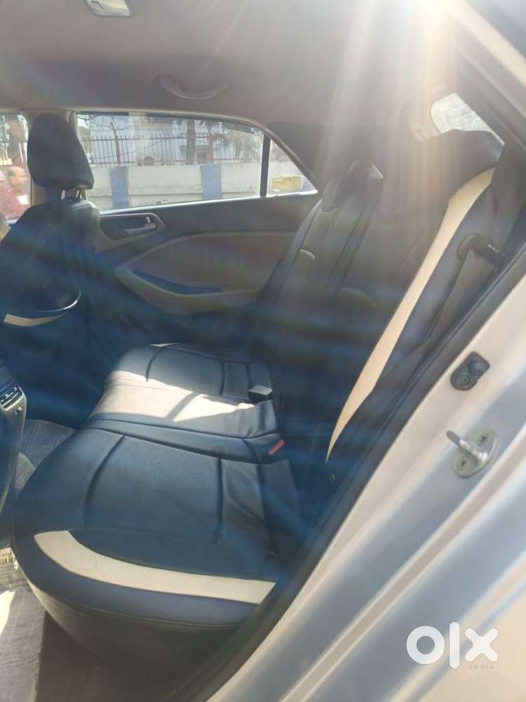 Hyundai I20 Sportz 1.2 Mt Dual Tone, 2015, Cng & Hybrids