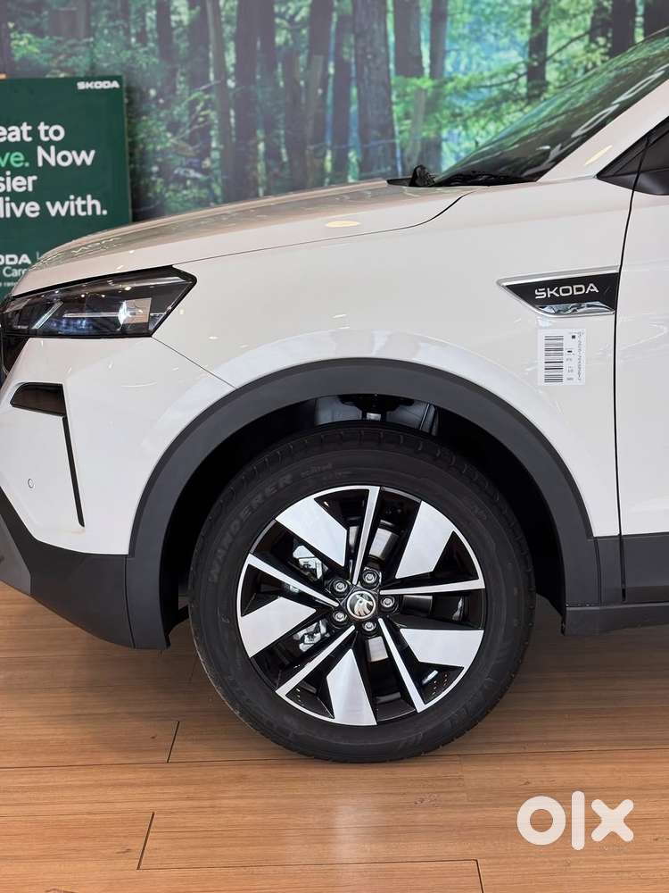 Skoda Kushaq 1.0 Tsi Style At (6 Airbags), 2026, Petrol