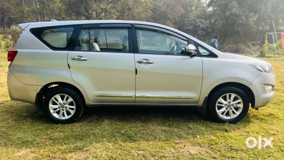 Toyota Innova Crysta 2.4 G Mt 8s, 2018, Diesel