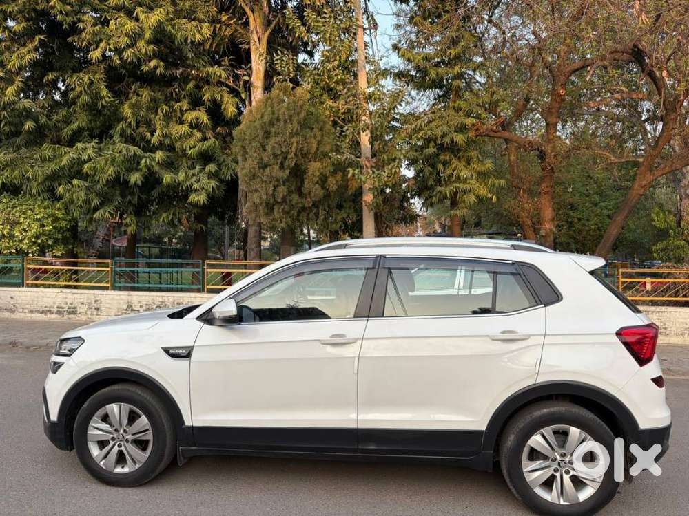 Skoda Kushaq 1.0 Tsi Ambition, 2023, Petrol