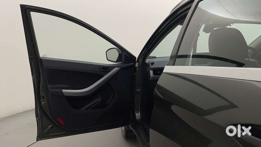 Tata Nexon 1.2 Revotron Xm (s), 2022, Petrol