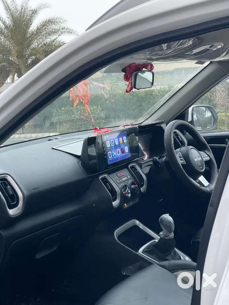 Kia Sonet 2025 Petrol 8100 Km Driven Brand New Fully Loaded Accessory