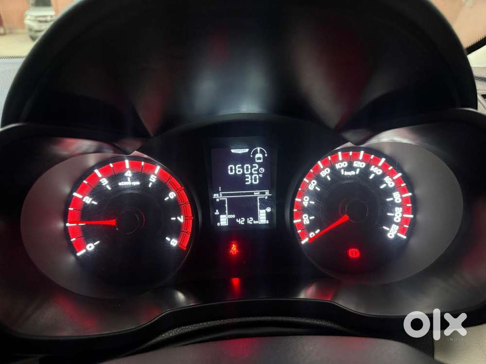 Mahindra Xuv 3xo Mx1 Pm Mt, 2025, Petrol