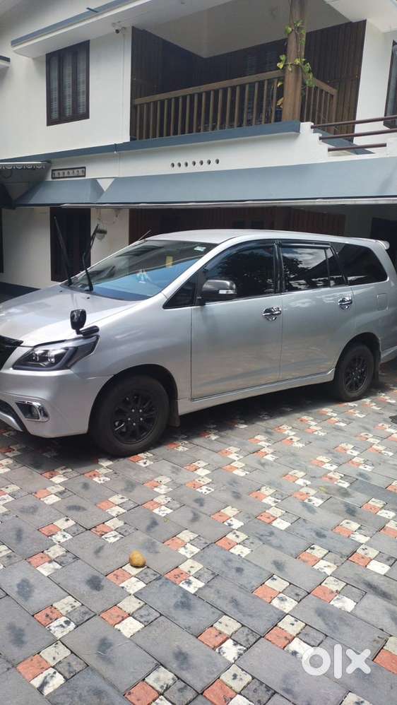 Toyota Innova Diesel 2012