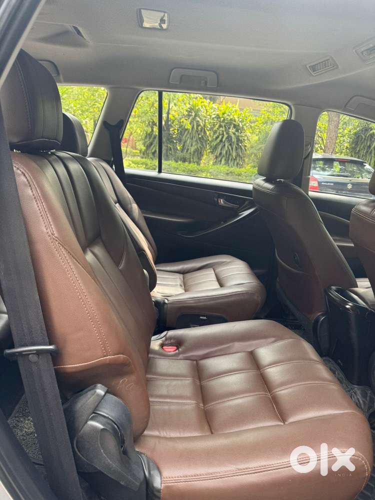 Toyota Innova Crysta 2.8 Gx At 7 Str, 2017, Diesel