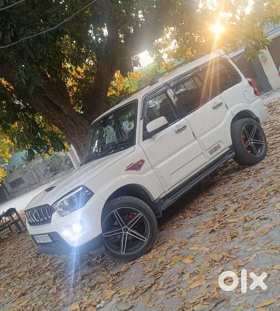 Mahindra Scorpio S10 2017 Diesel 93000 Km Driven