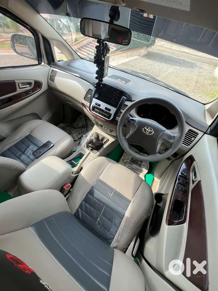 Toyota Innova 2.5 V 7 Str, 2013, Diesel