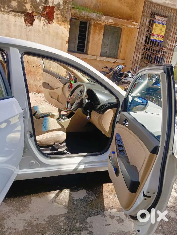 Hyundai Verna Sx 2011 With Km Driven