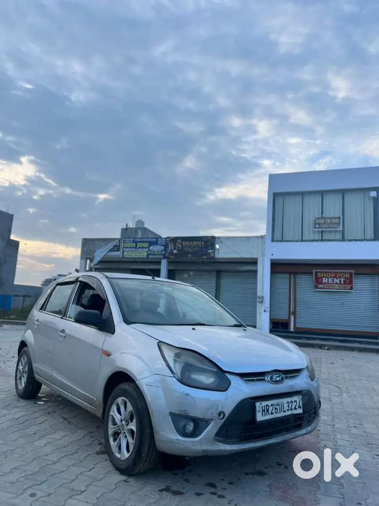 Ford Figo Petrol 2011