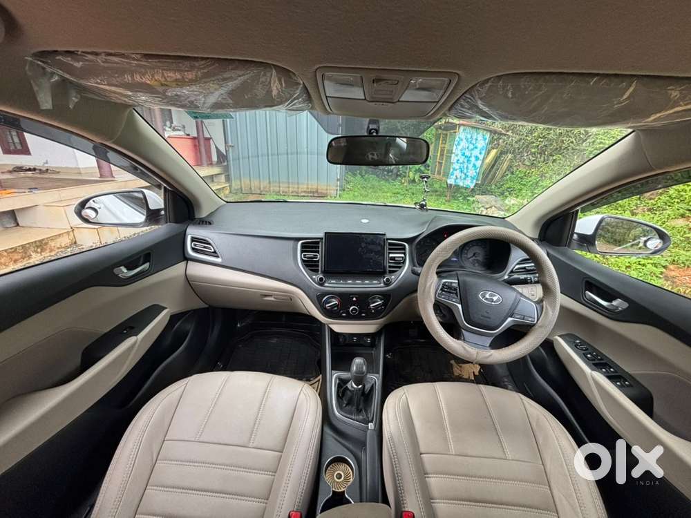 Hyundai Verna 1.5 S+2022 Model