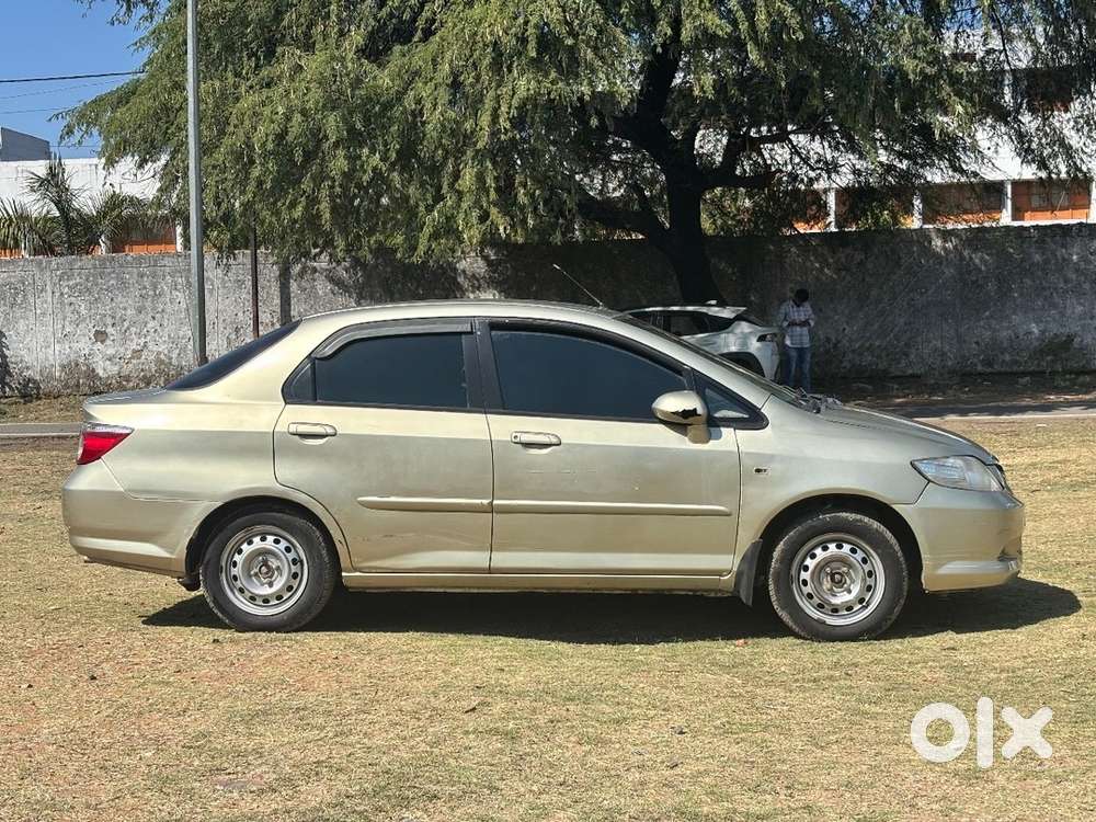 Honda City 2006 Petrol Well Maintained