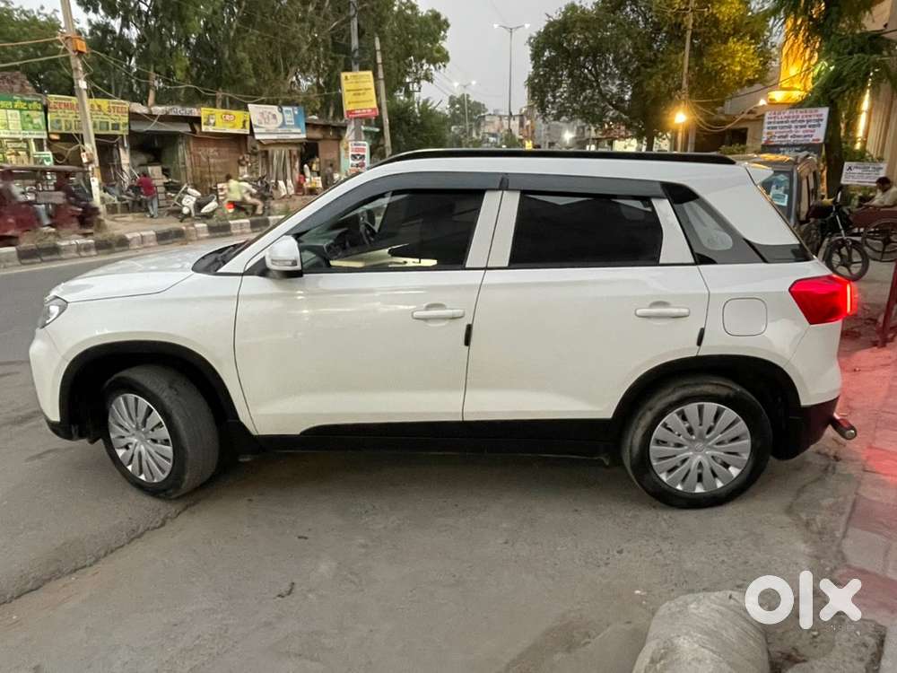Maruti Suzuki Brezza Lxi 2022