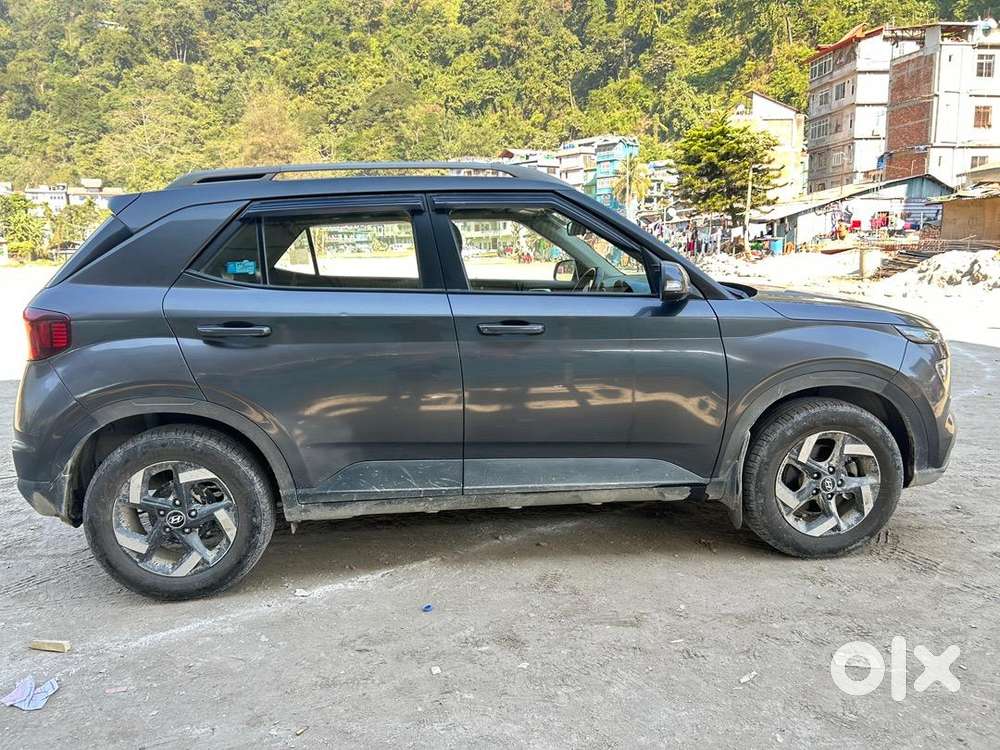 Hyundai Venue 2020 Diesel Well Maintained