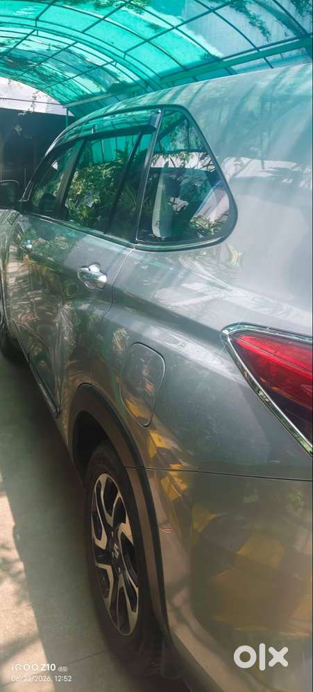 Maruti Suzuki Invicto 2023 Petrol 75213 Km Driven
