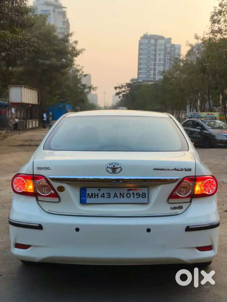 Toyota Corolla Altis 2013