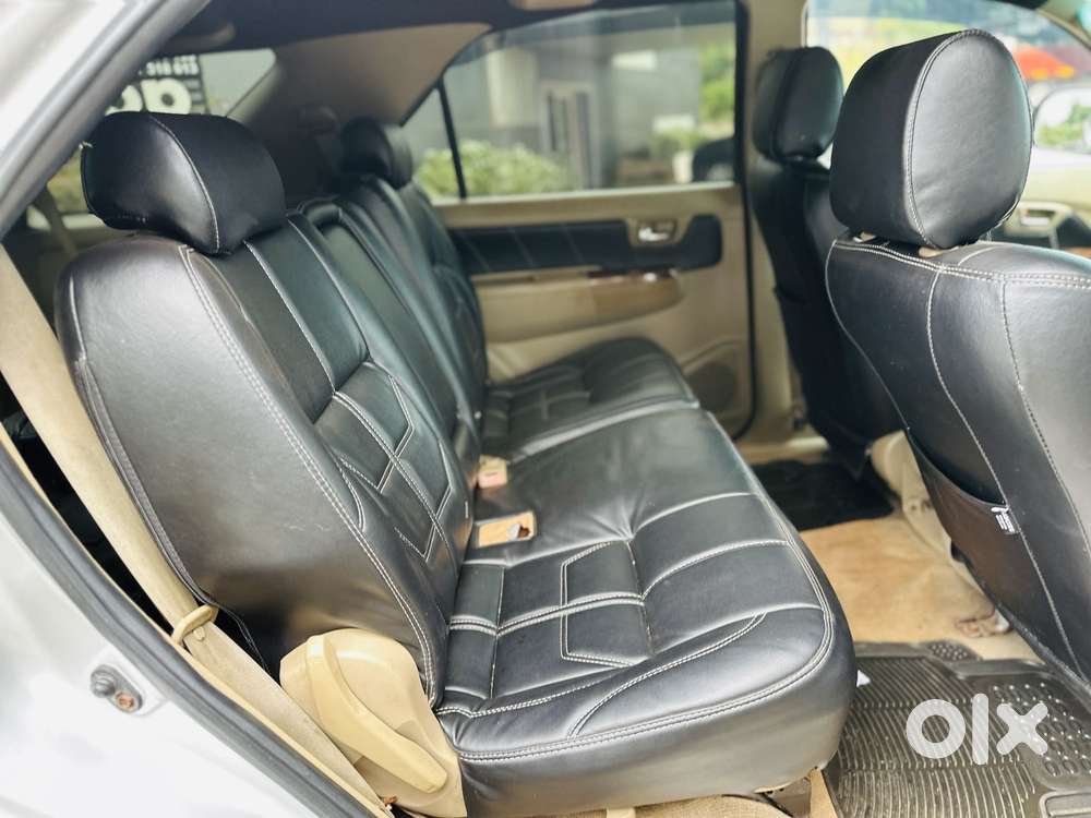 Toyota Fortuner 3.0 4x4 Manual, 2011, Diesel