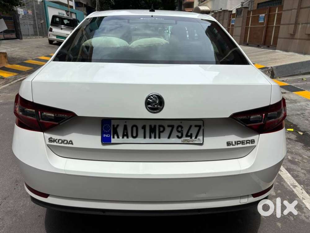 Skoda Superb Lk 1.8 Tsi At, 2017, Petrol