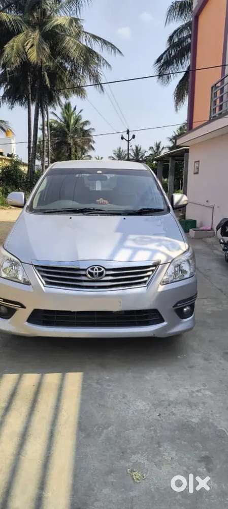 Toyota Innova Diesel 7 Str 2013