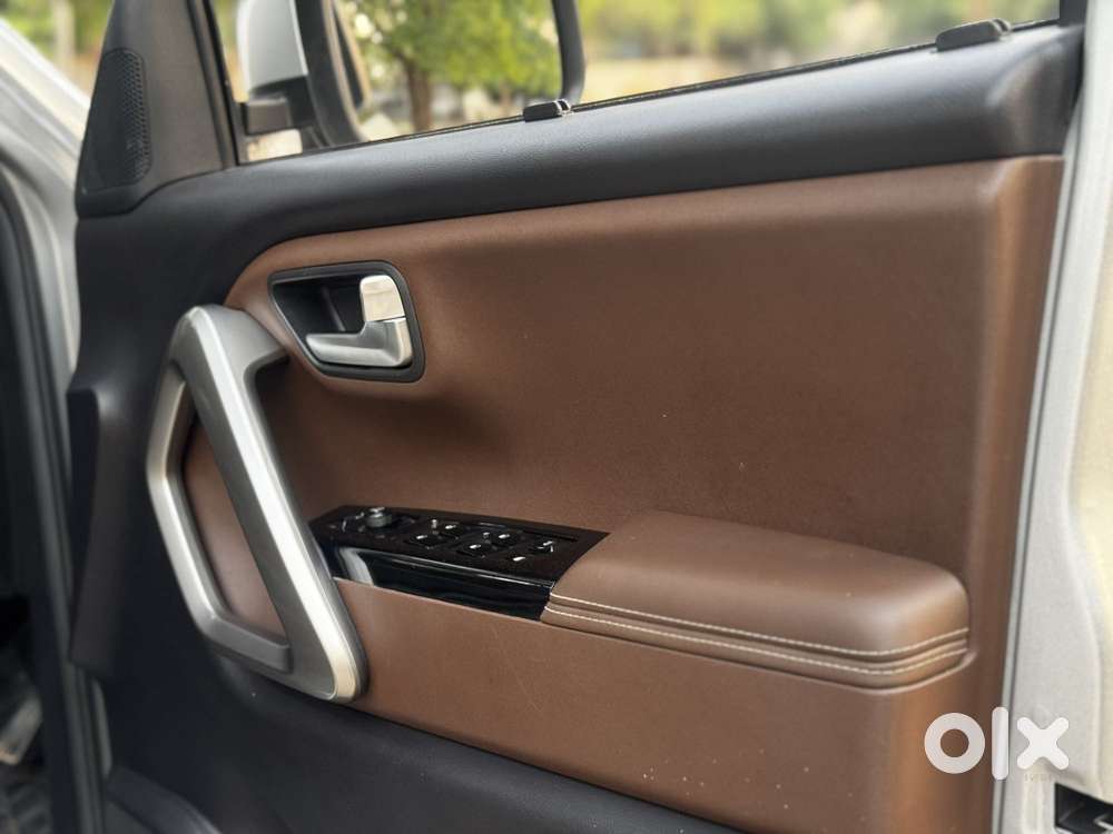 Mahindra Scorpio N Z8 L Petrol At 7 Str, 2025, Petrol