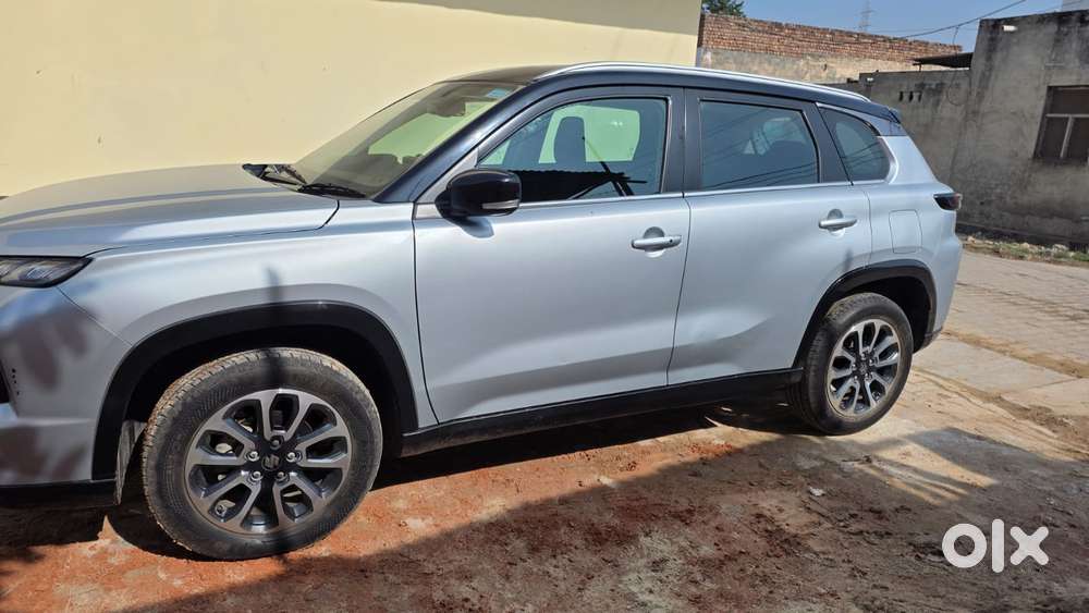 Maruti Suzuki Grand Vitara 1.5 Zeta Plus Intelligent Hybrid Ecvt, 20..