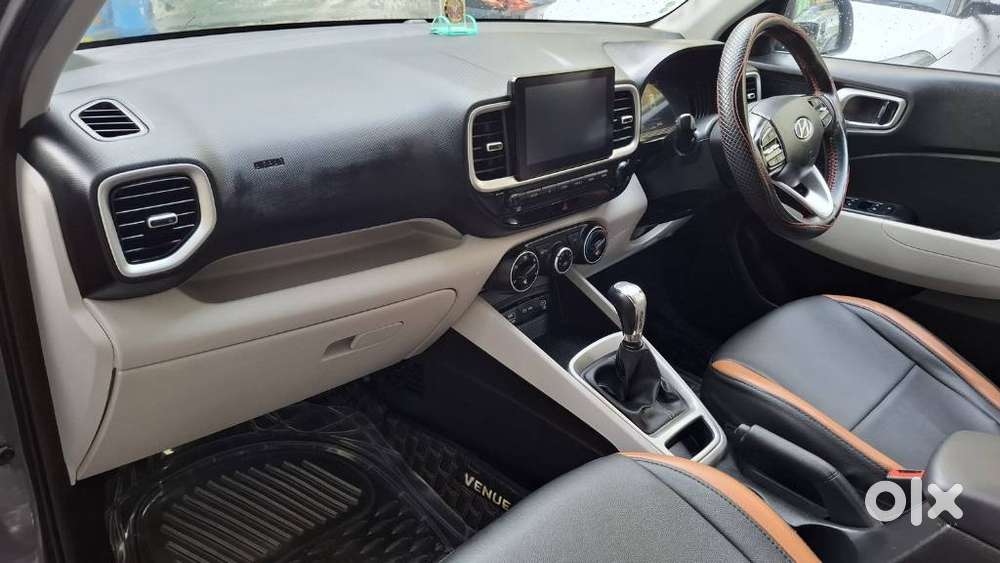 Hyundai Venue 1.2 S Plus, 2022, Petrol