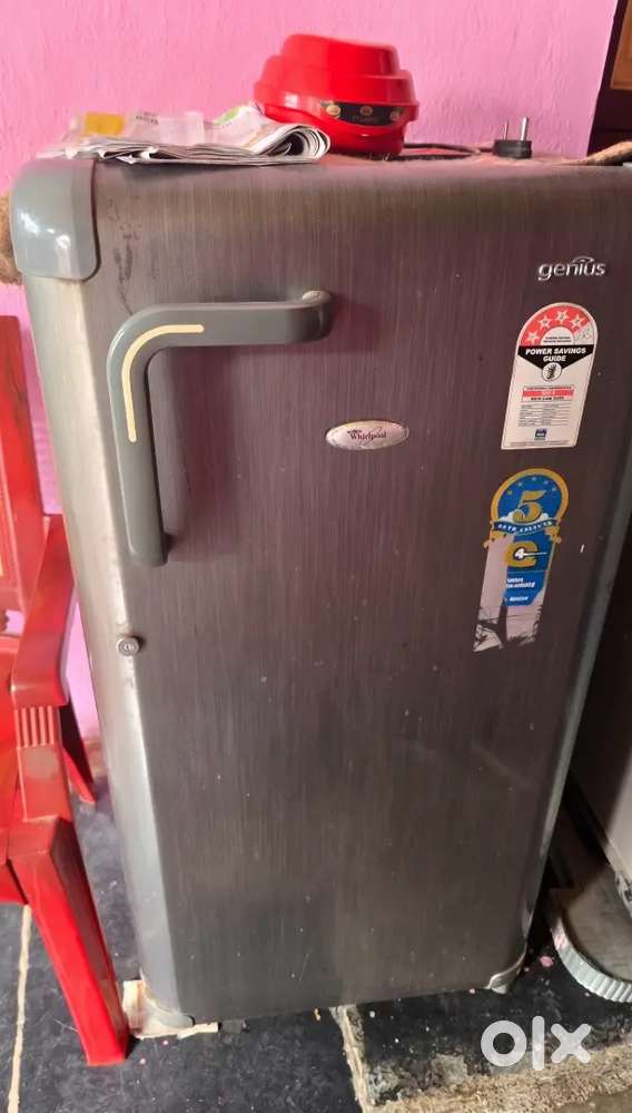 Whirpool 180L Fridge with stabilizer