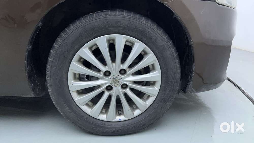 Maruti Suzuki Ciaz 2014-2017 At Zxi, 2015, Petrol