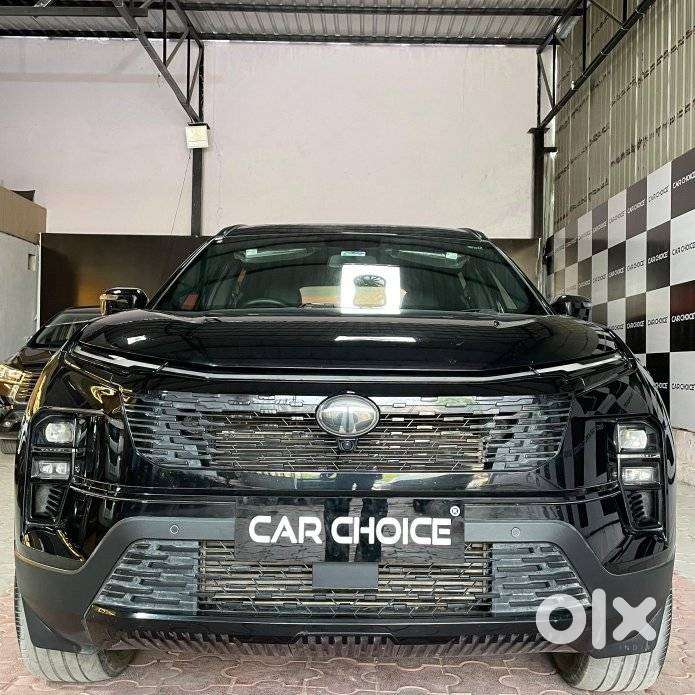 Tata Safari Adventure Plus Dark Edition At, 2025, Diesel