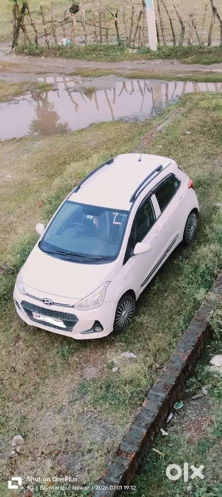 Hyundai Grand I10 2017 Petrol 67000 Km Driven