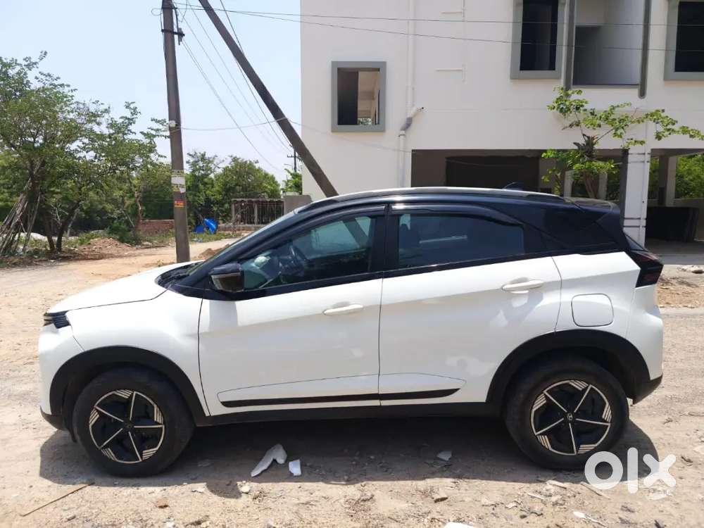 Tata Nexon Sale – Genuine & Well Kept Top Spec Variant.